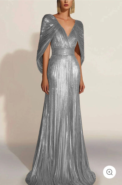 Aurélie | Goldenes plissiertes Abendkleid mit Cape
