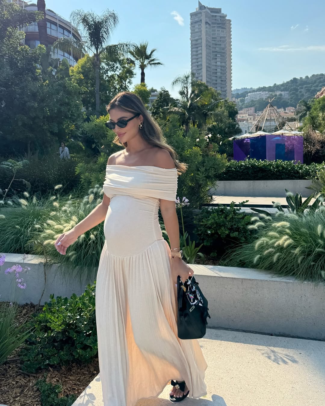 Amara | Plissiertes Maxikleid für Schwangere