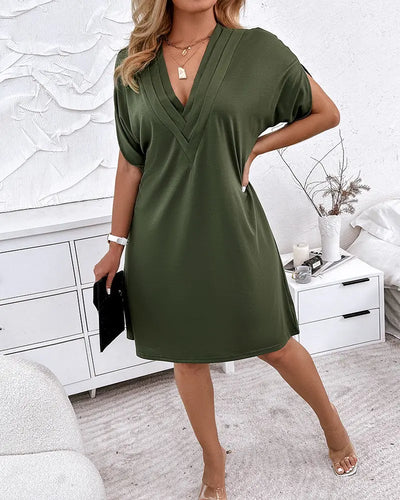 Yara | Raffiniertes Kleid mit V-Ausschnitt