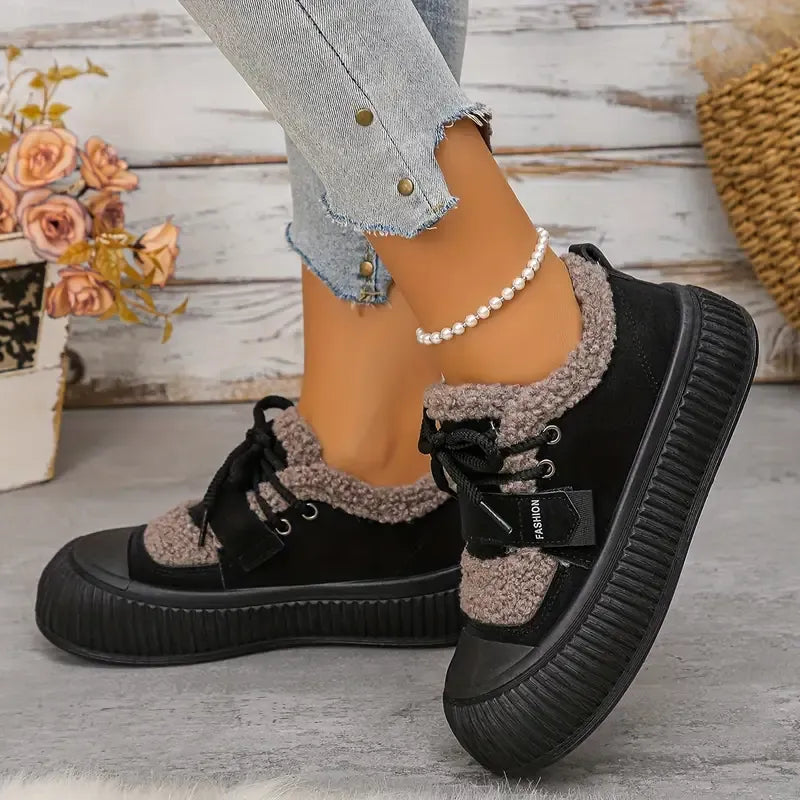 Warme Sneaker mit Fleecefutter