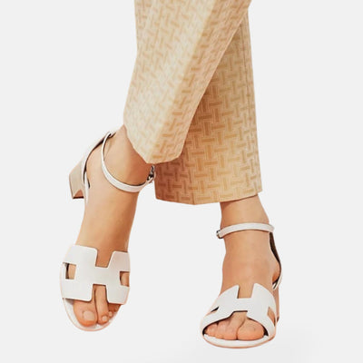 Elena | Sandalen mit Knöchelriemen und Absatz
