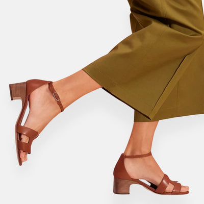 Elena | Sandalen mit Knöchelriemen und Absatz