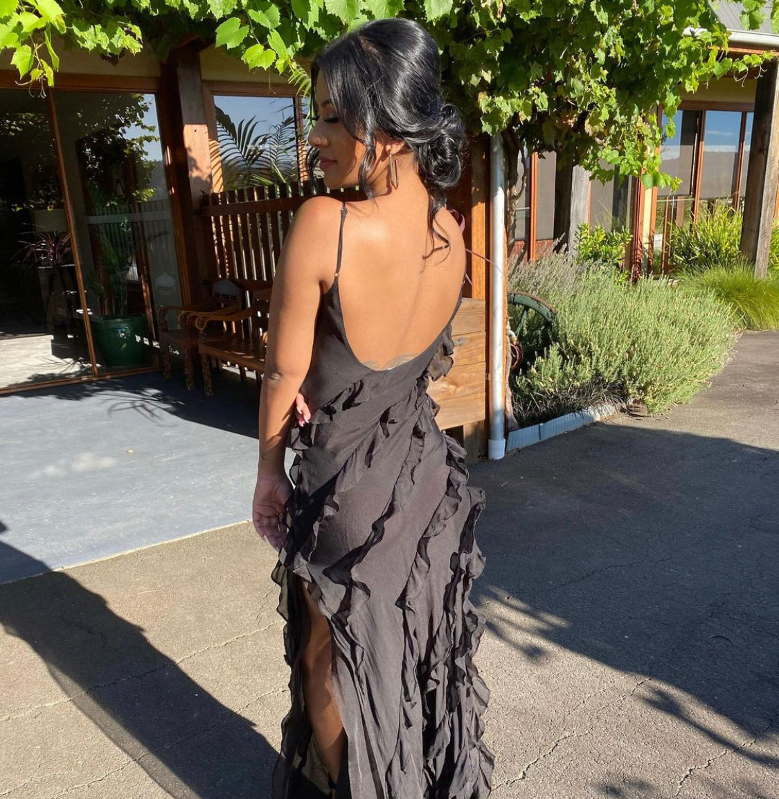 Zara - Elegantes Rüschenkleid