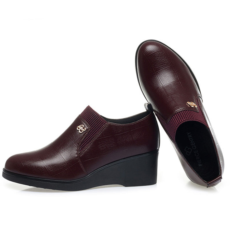 Elegante Slip On Keilschuhe aus Leder