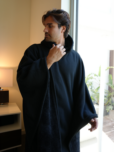 Fleece-Poncho mit Kapuze