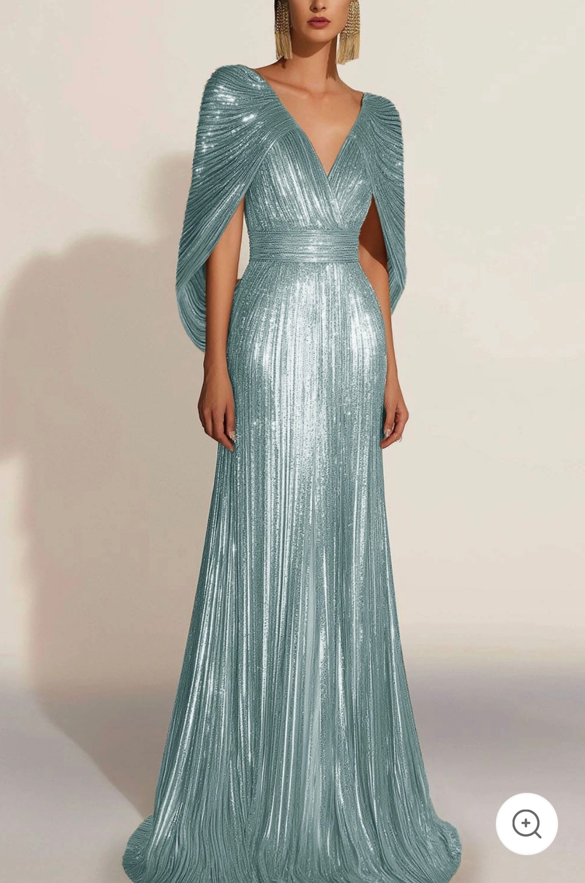 Aurélie | Goldenes plissiertes Abendkleid mit Cape