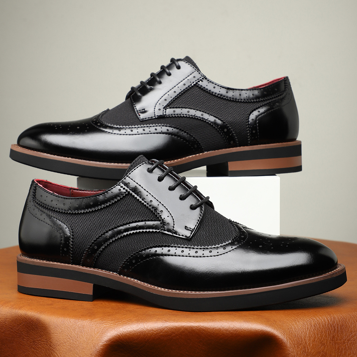 Herren Business-Schuhe im Brogue-Stil