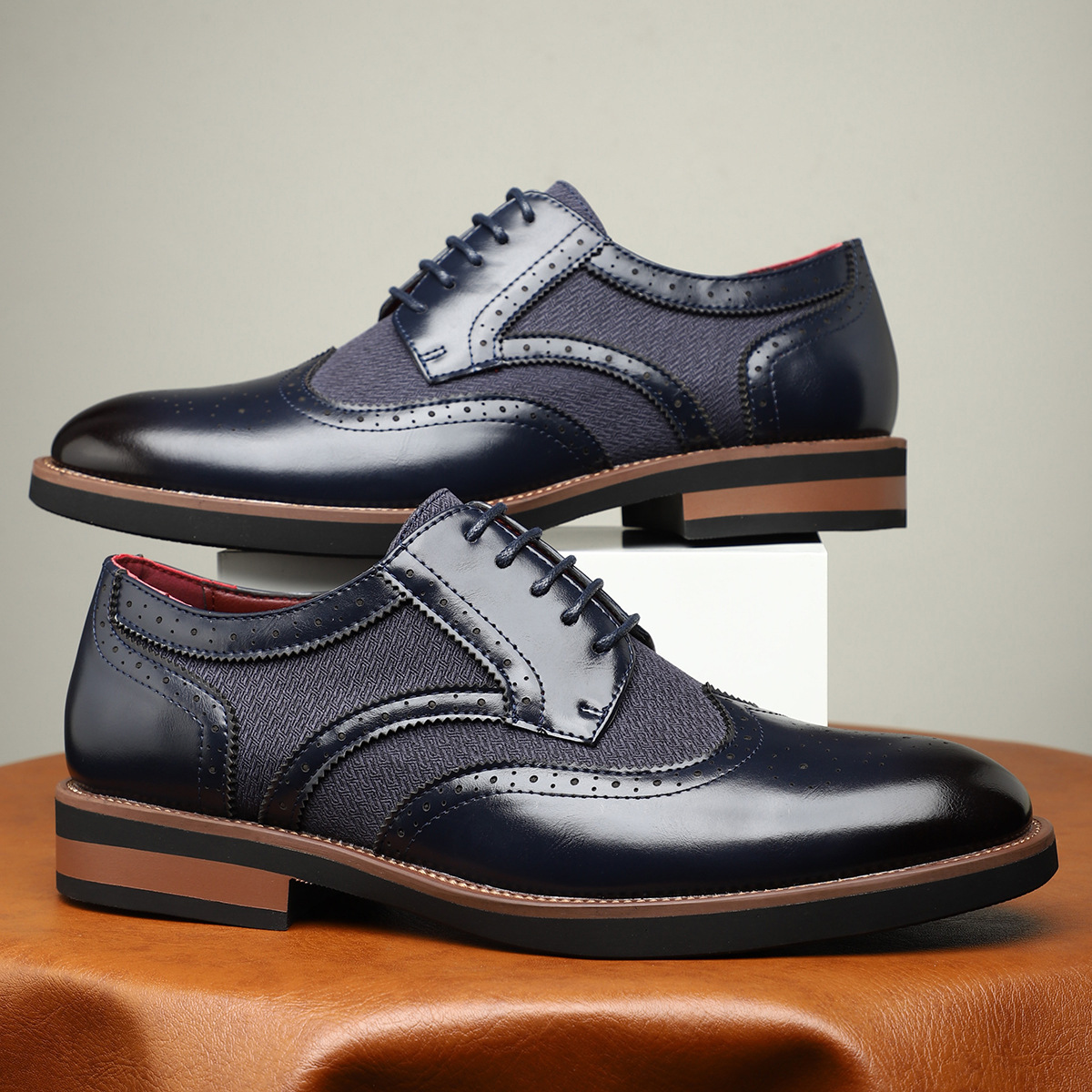 Herren Business-Schuhe im Brogue-Stil
