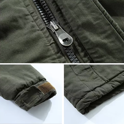 Gefütterte Winterjacke mit Kapuze