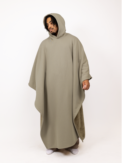 Fleece-Poncho mit Kapuze