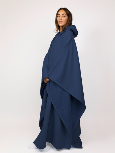 Fleece-Poncho mit Kapuze