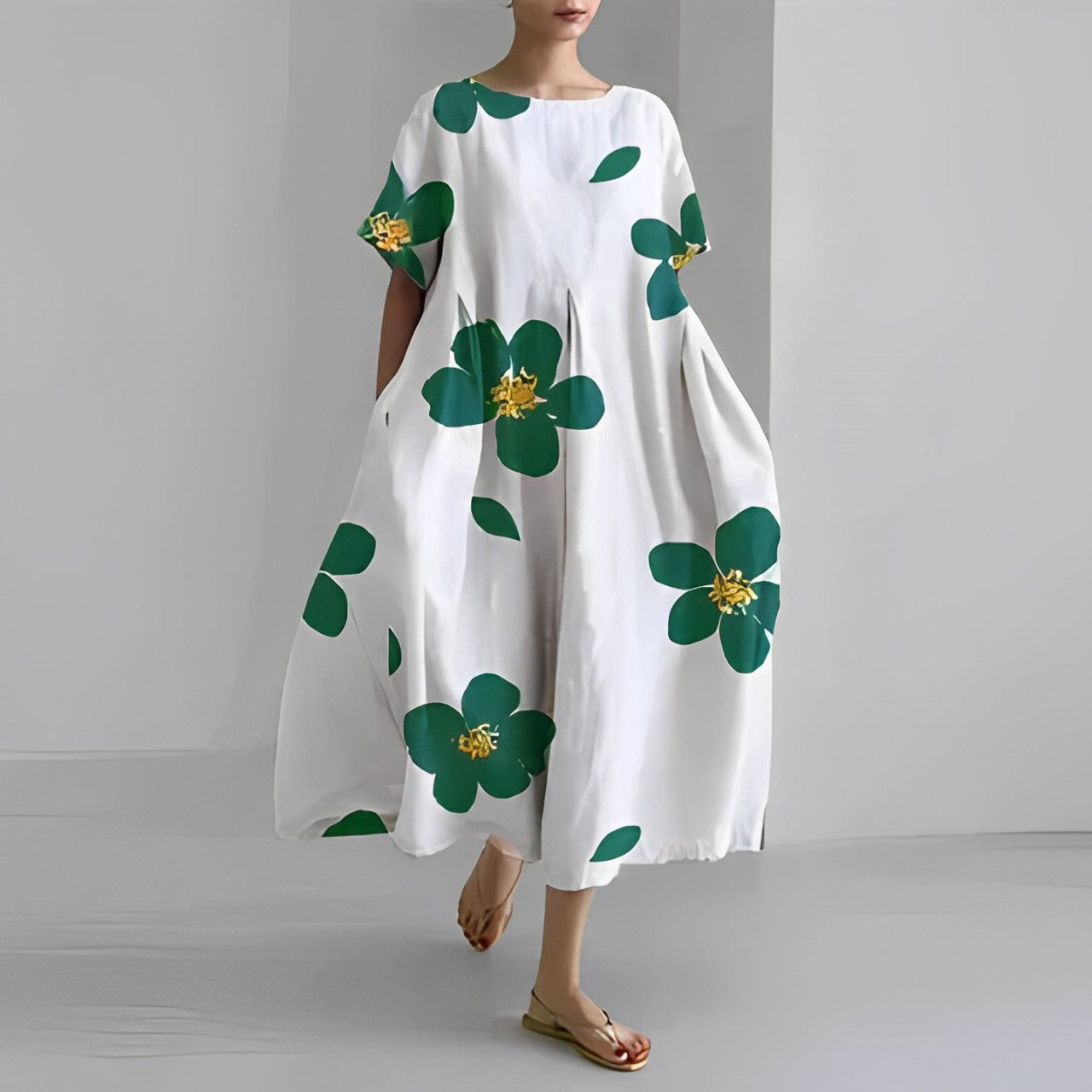 Judith | Locker geschnittenes Blumenkleid