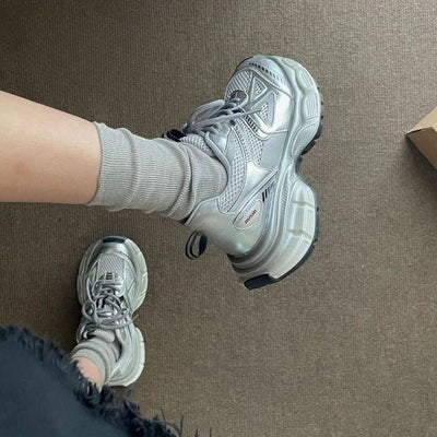 Revalis | Moderne Mesh-Sneaker mit dicker Sohle