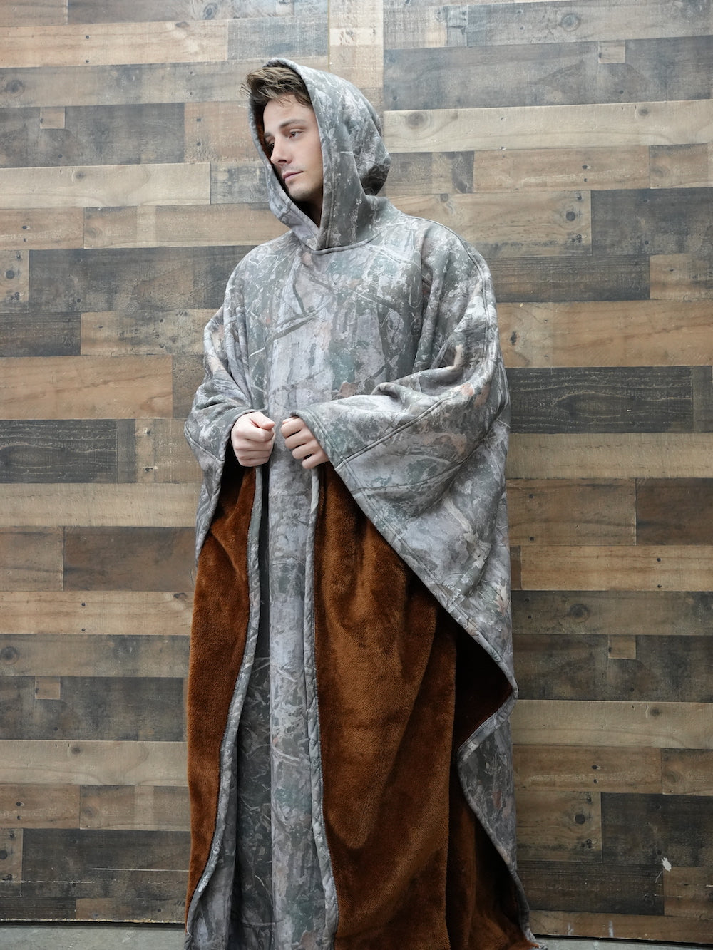 Fleece-Poncho mit Kapuze