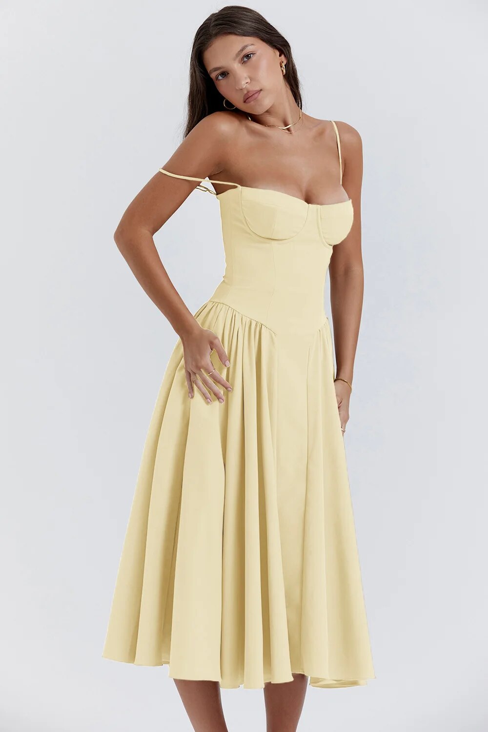 Ilona | Weich fließendes Midikleid
