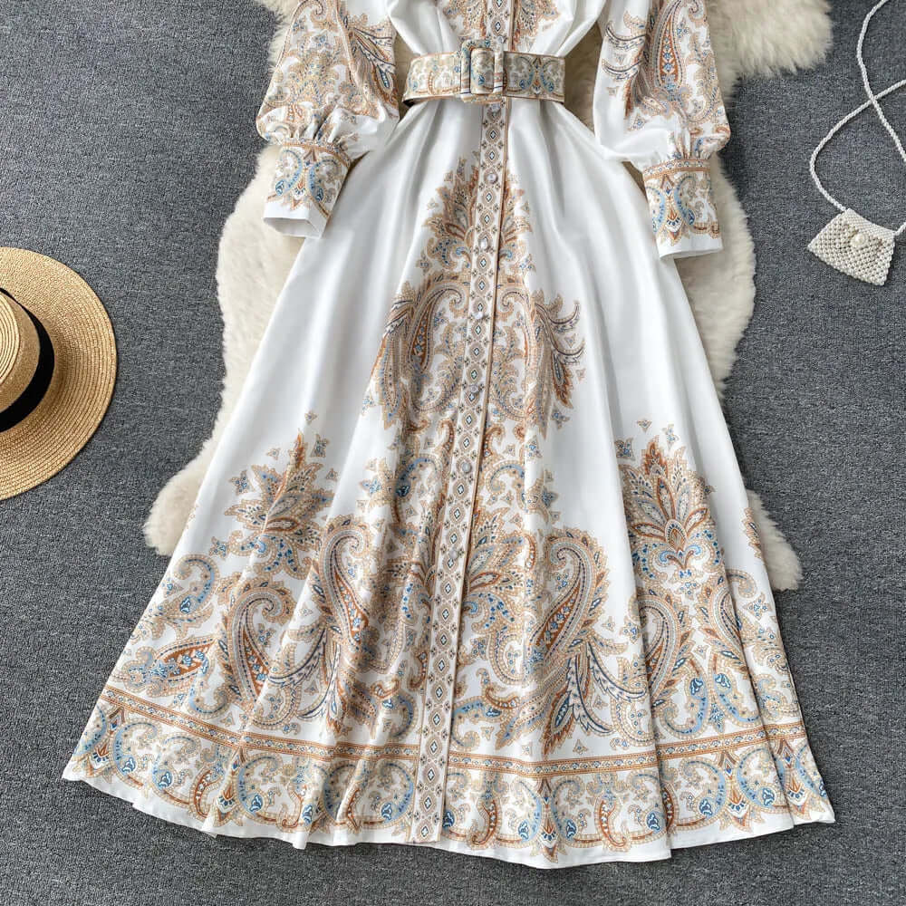 Brunhilde | A-Linien-Kleid mit Blumengürtel