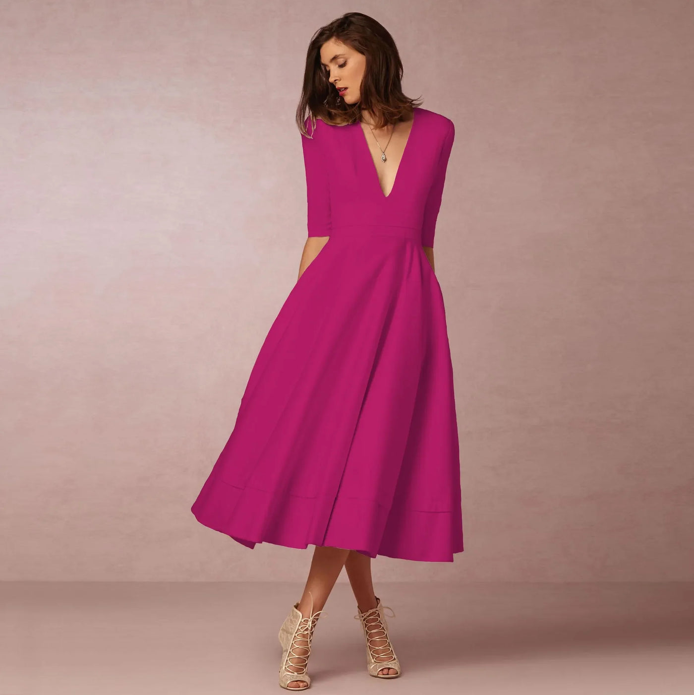 Hannelore | Elegantes Prinzessinnenkleid mit V-Ausschnitt