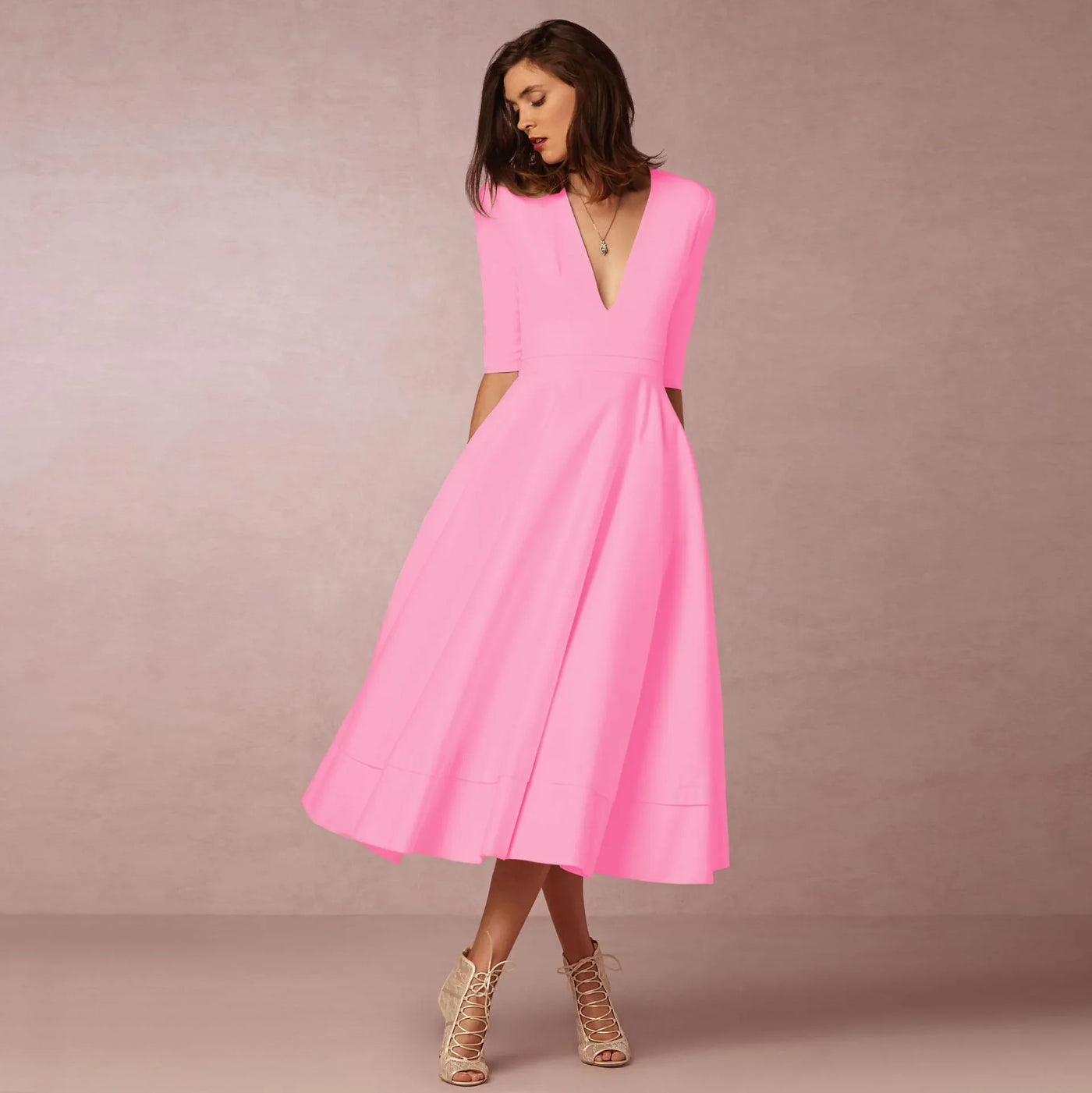 Hannelore | Elegantes Prinzessinnenkleid mit V-Ausschnitt