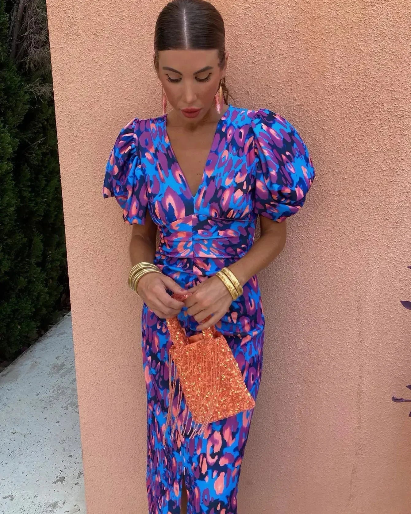 SIMONA | Kleid mit V-Ausschnitt und Puffärmeln