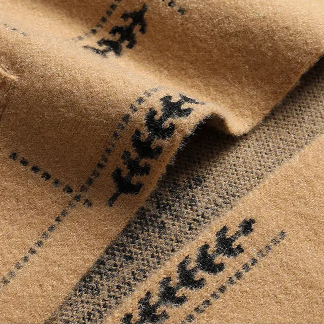 Strickjacke mit Musterdesign