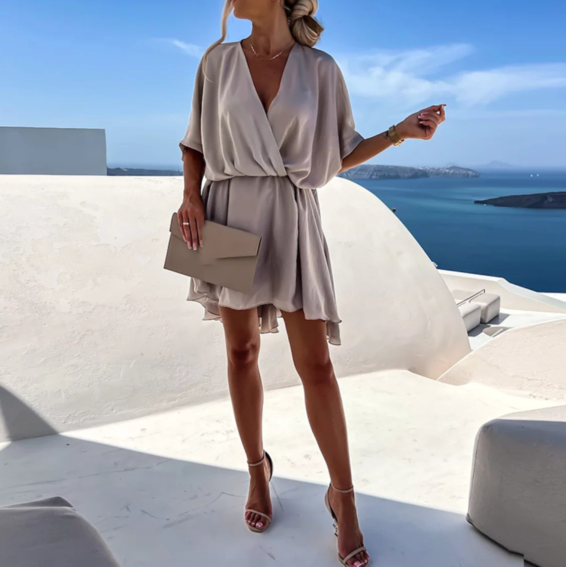 Marlene | Elegantes A-Linien-Minikleid mit V-Ausschnitt