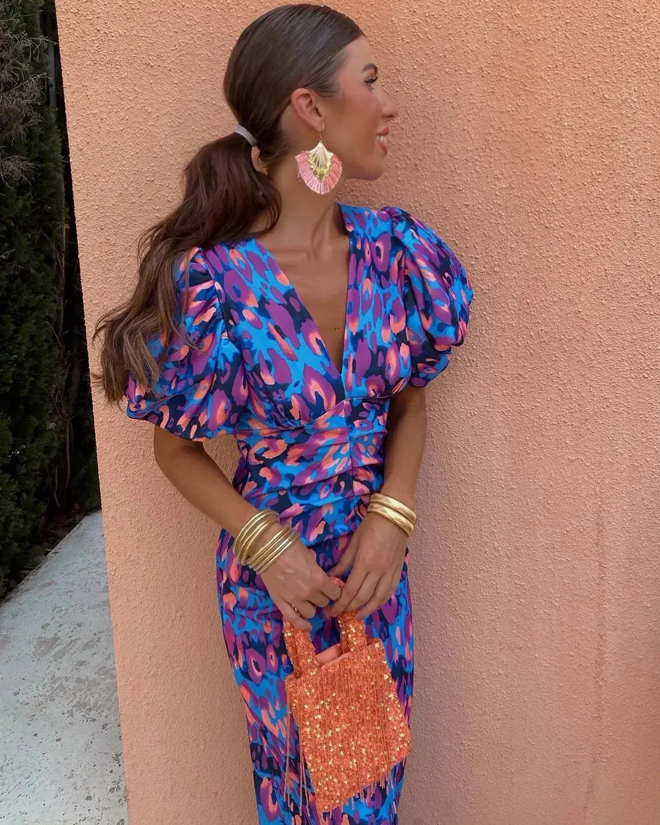 SIMONA | Kleid mit V-Ausschnitt und Puffärmeln
