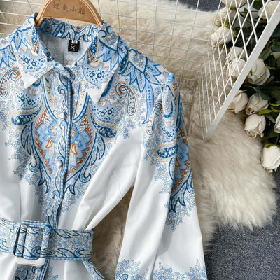 Brunhilde | A-Linien-Kleid mit Blumengürtel