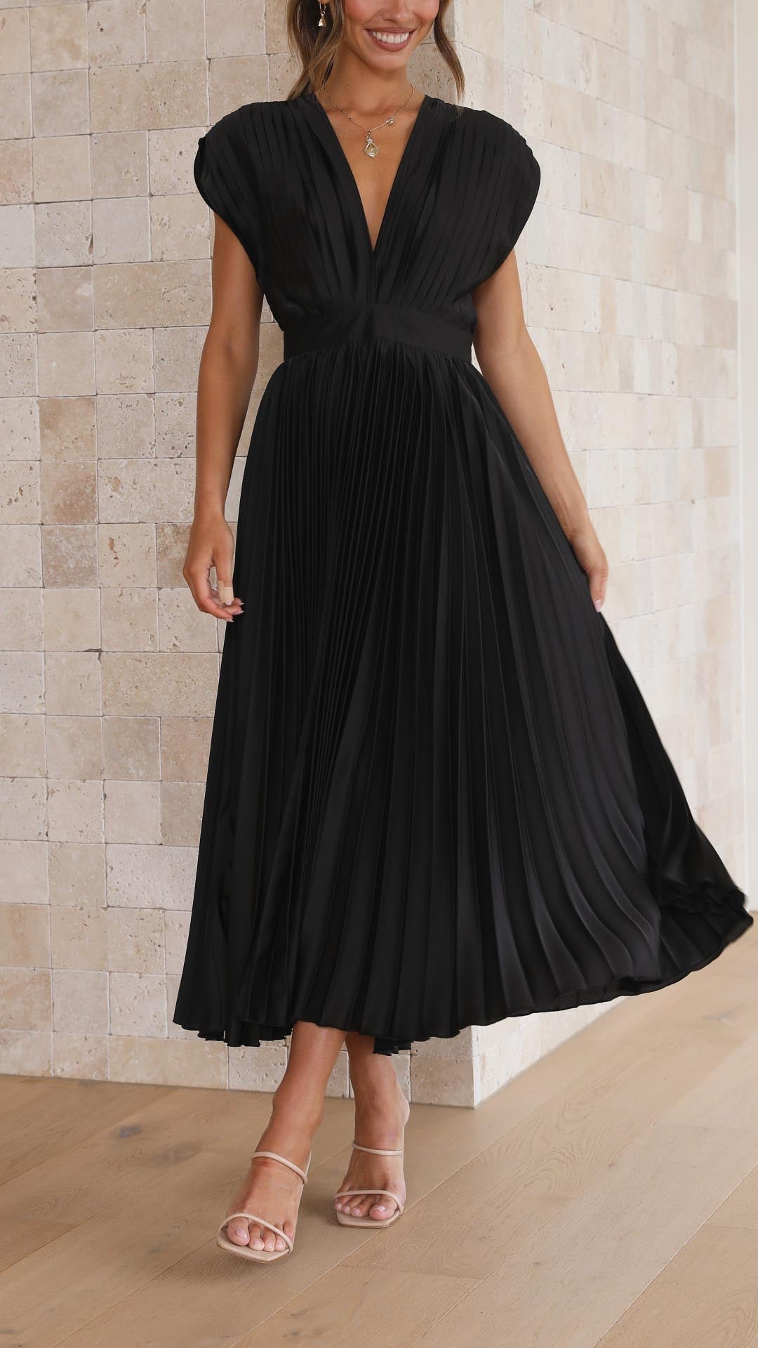 Alexis - Elegantes Plisseekleid