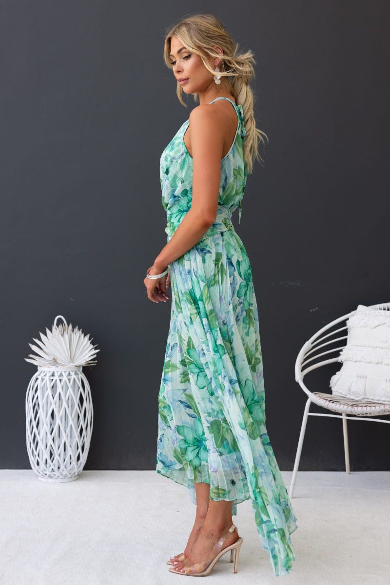 Mavis – Florale Eleganz