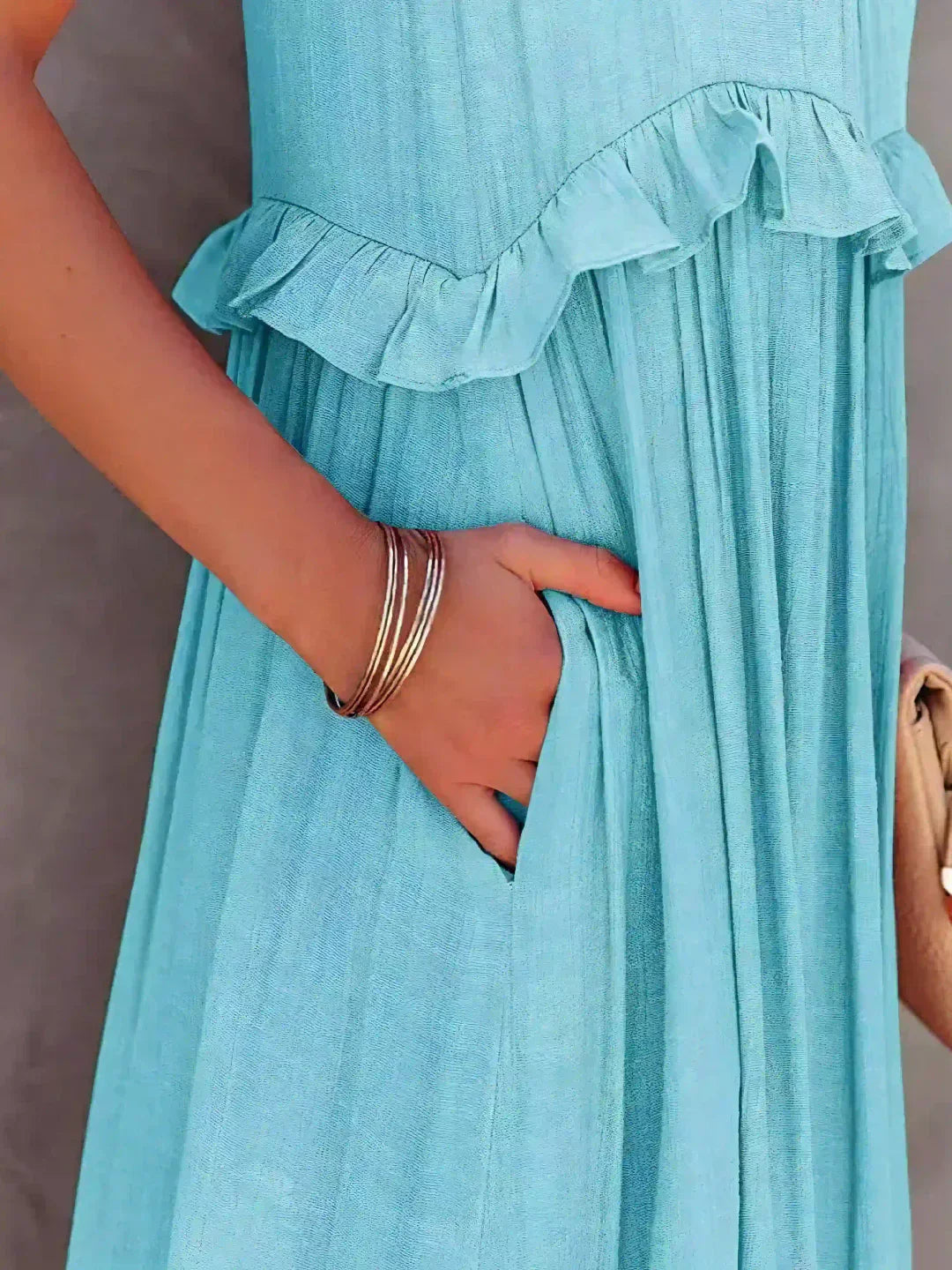 Christa | Schickes Neckholder-Rüschenkleid
