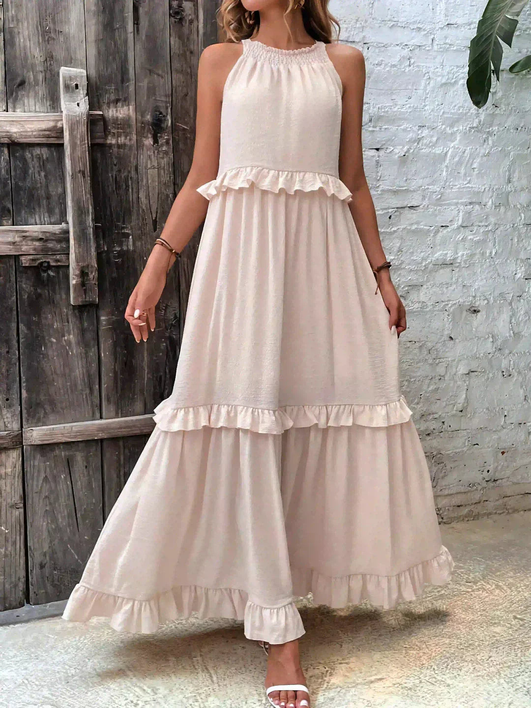 Christa | Schickes Neckholder-Rüschenkleid