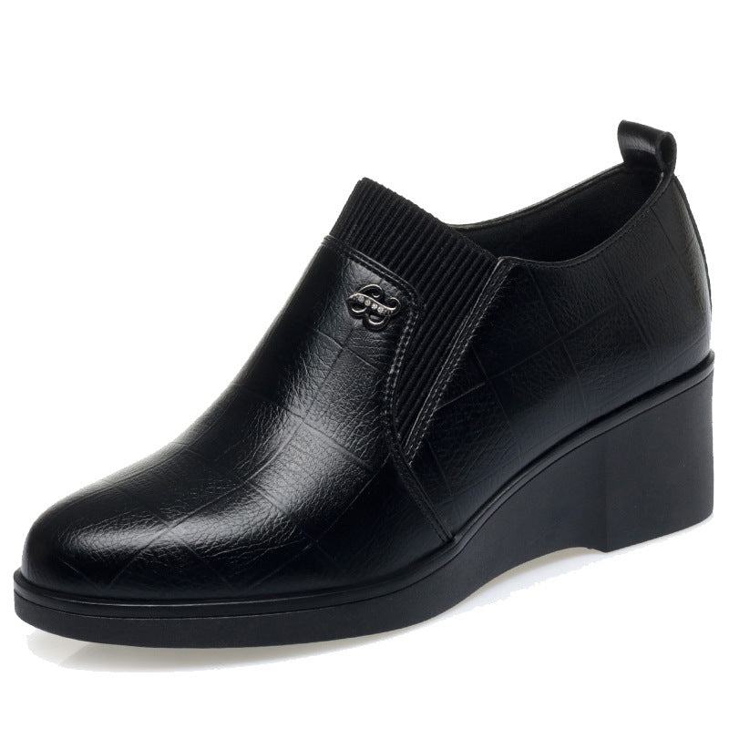 Elegante Slip On Keilschuhe aus Leder