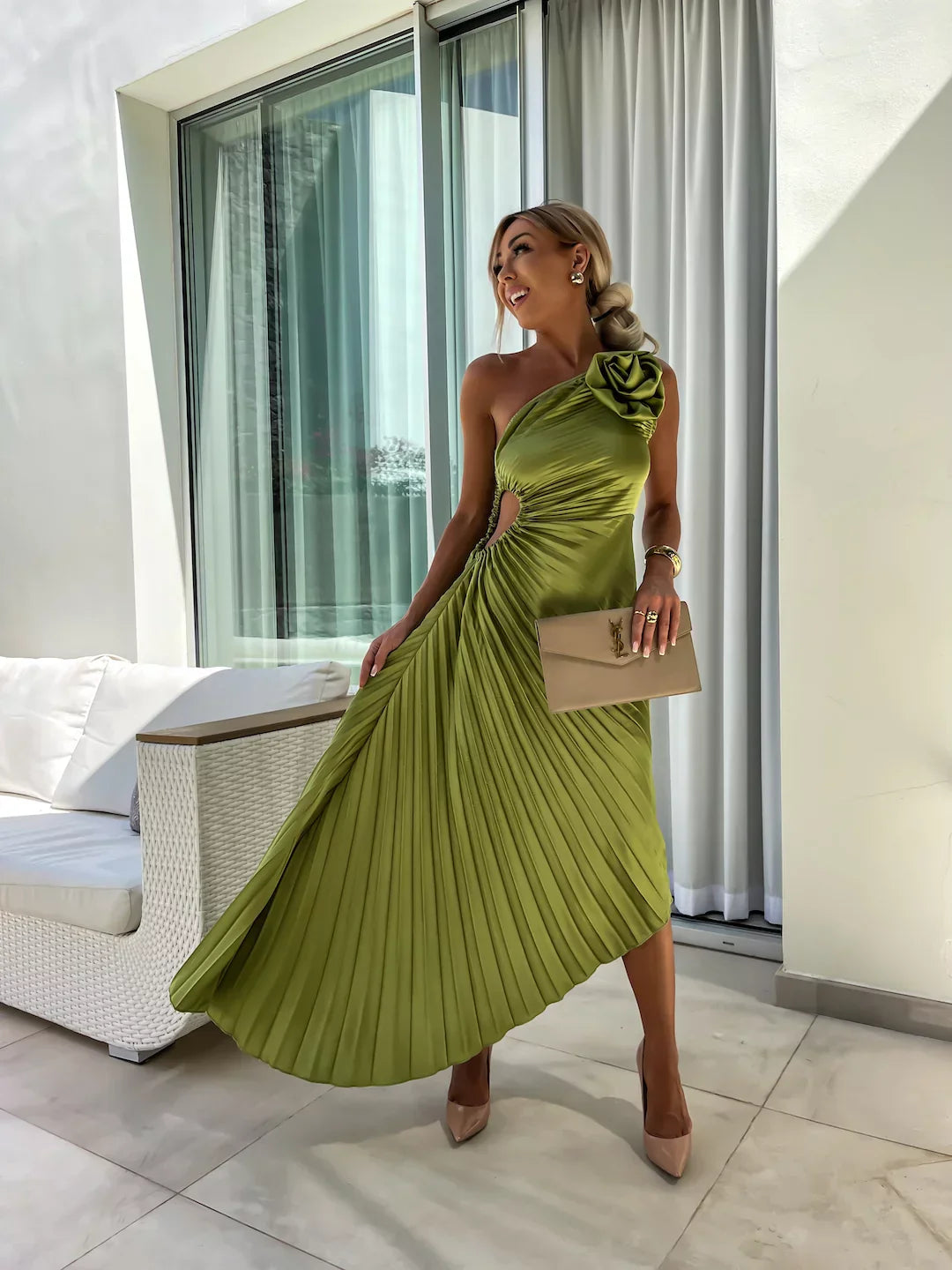 Paula | Blumenschulterkleid
