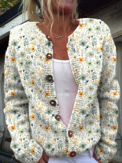Bristal – Cozy Meadows – Strickjacke mit Blumenmuster und Knöpfen