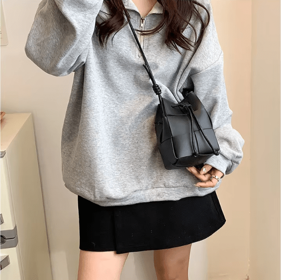 Tessara | Polierte Crossbody-Beuteltasche