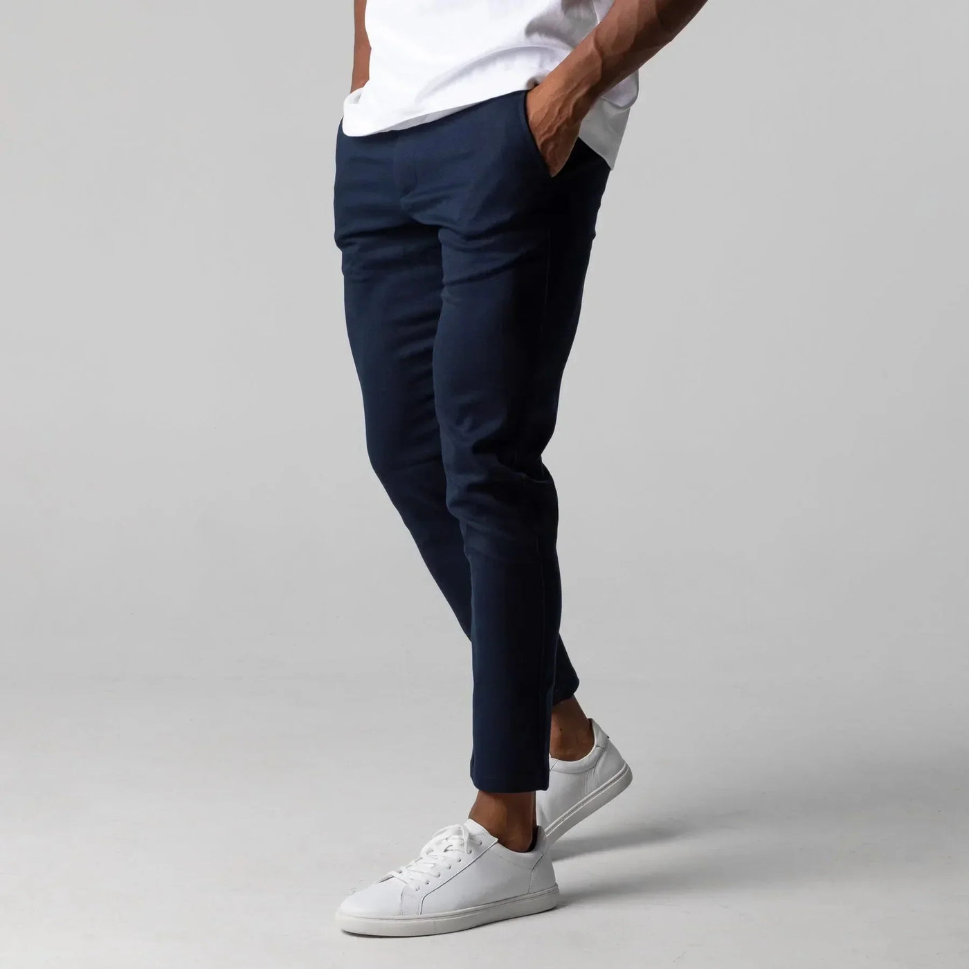Boje | Maßgeschneiderte Stretch-Chinohose