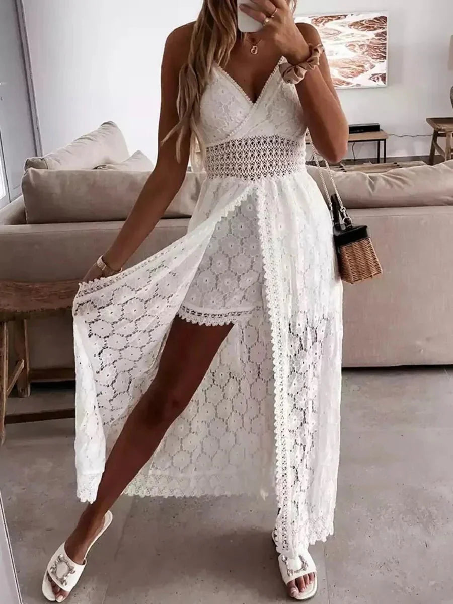 Christina | Elegantes Strandkleid aus floraler Spitze