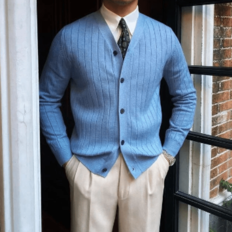 Kester | Klassische Strickjacke mit Knöpfen
