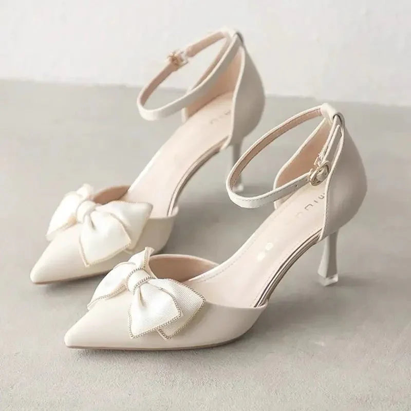 Gertruna | Schicke Heels mit Schleifen-Akzent