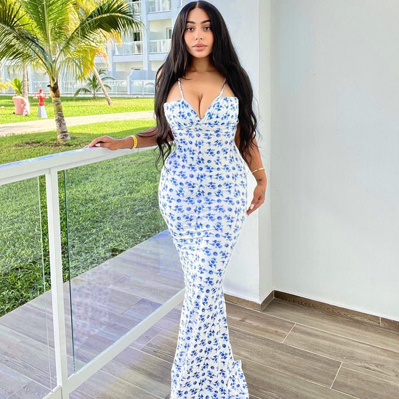 Narella | Figurbetontes Kleid mit romantischem Print