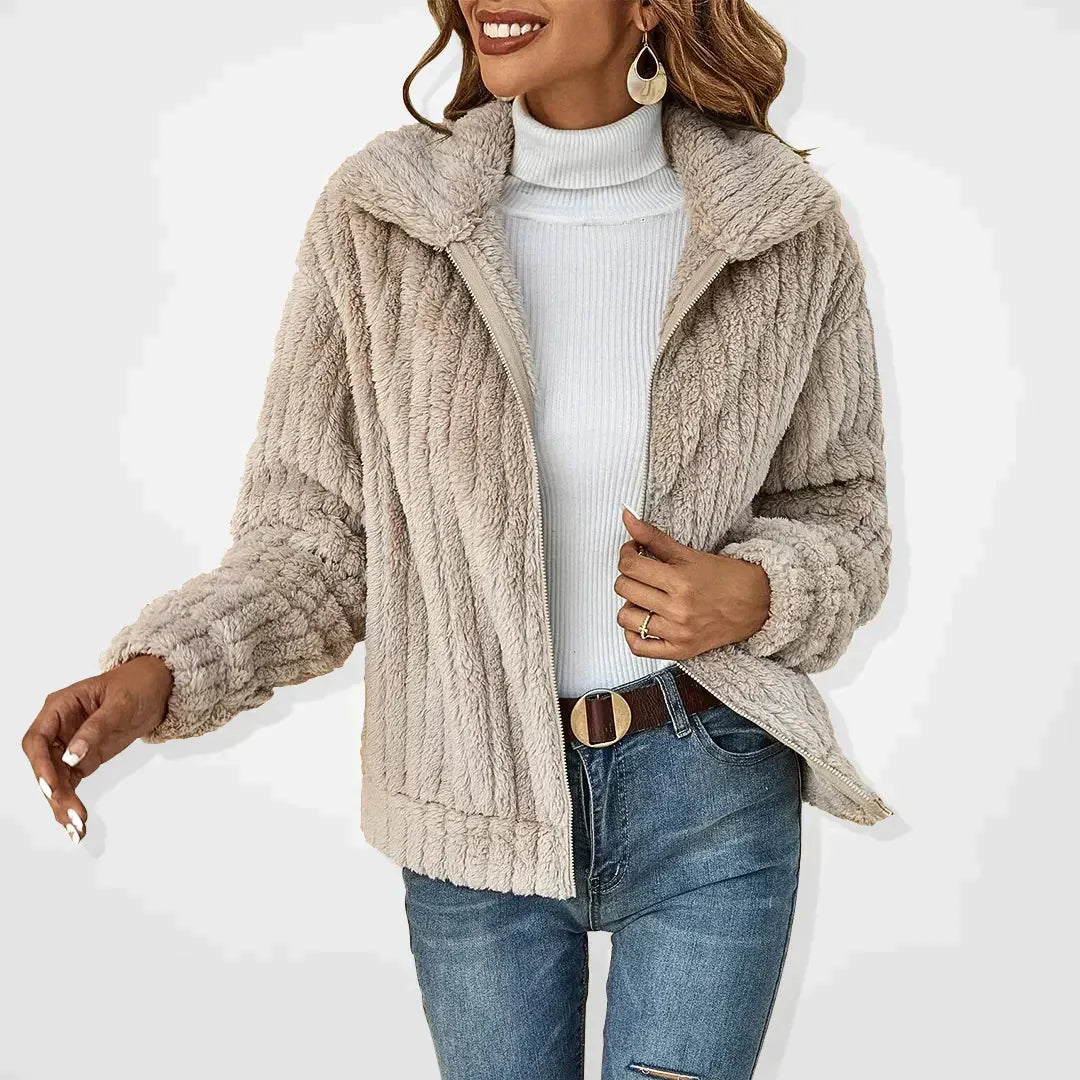 Elvarin | Gerippte, gemütliche Jacke mit Reißverschluss
