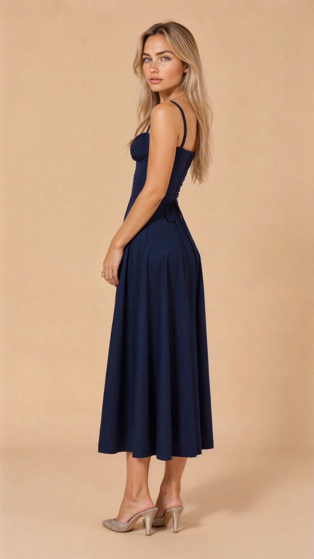 Josephine | Schmeichelndes, figurbetontes Sommerkleid