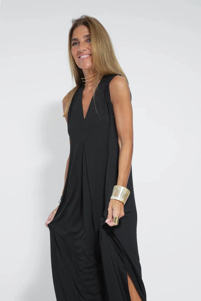 Zarelle | Flowing V-Neck Maxi Dress