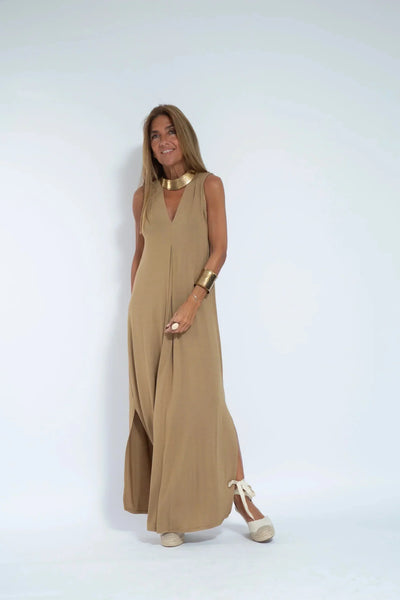 Zarelle | Flowing V-Neck Maxi Dress