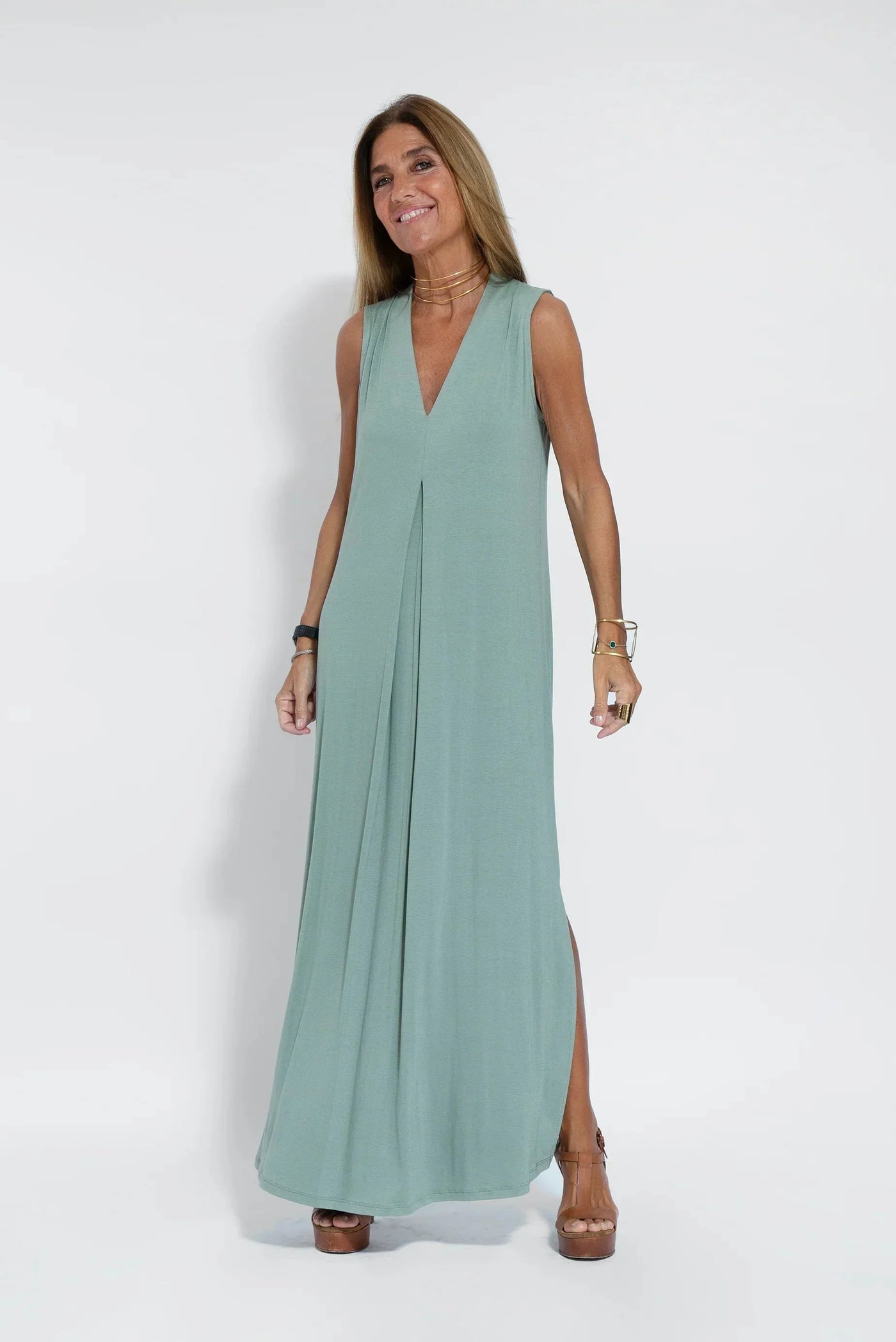 Zarelle | Flowing V-Neck Maxi Dress