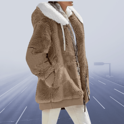 Plüschjacke mit Kapuze und Reißverschluss
