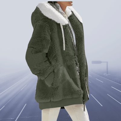 Plüschjacke mit Kapuze und Reißverschluss