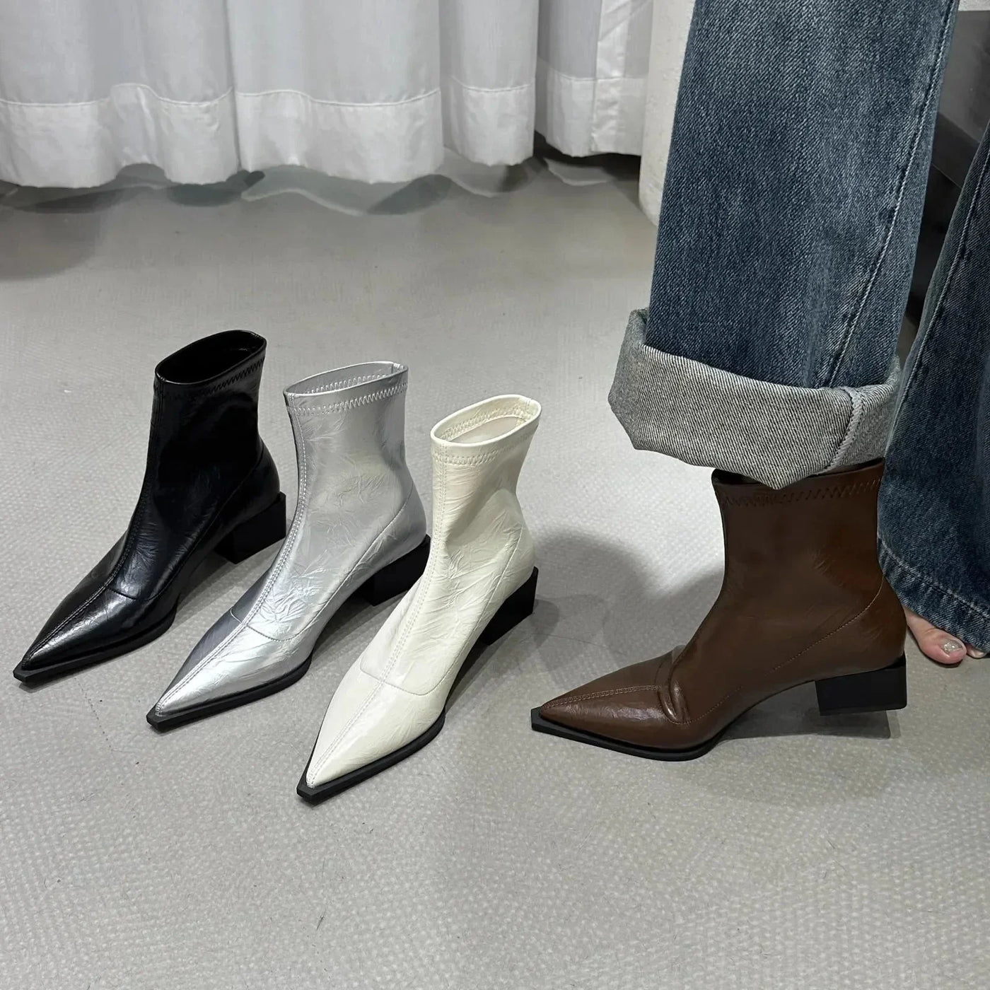 Beritha | Stilvolle spitze Stiefeletten