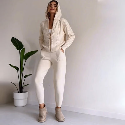 Selvia | Lockeres Set aus Strick-Hoodie und Loungehose