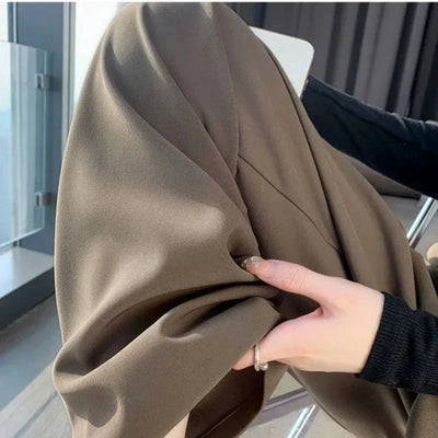 Mayla | Fließende Hose mit hohem Bund und weitem Bein